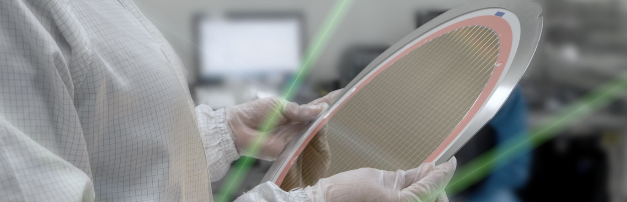 Cleaning solutions for high purity components Cleaning solutions for high purity components