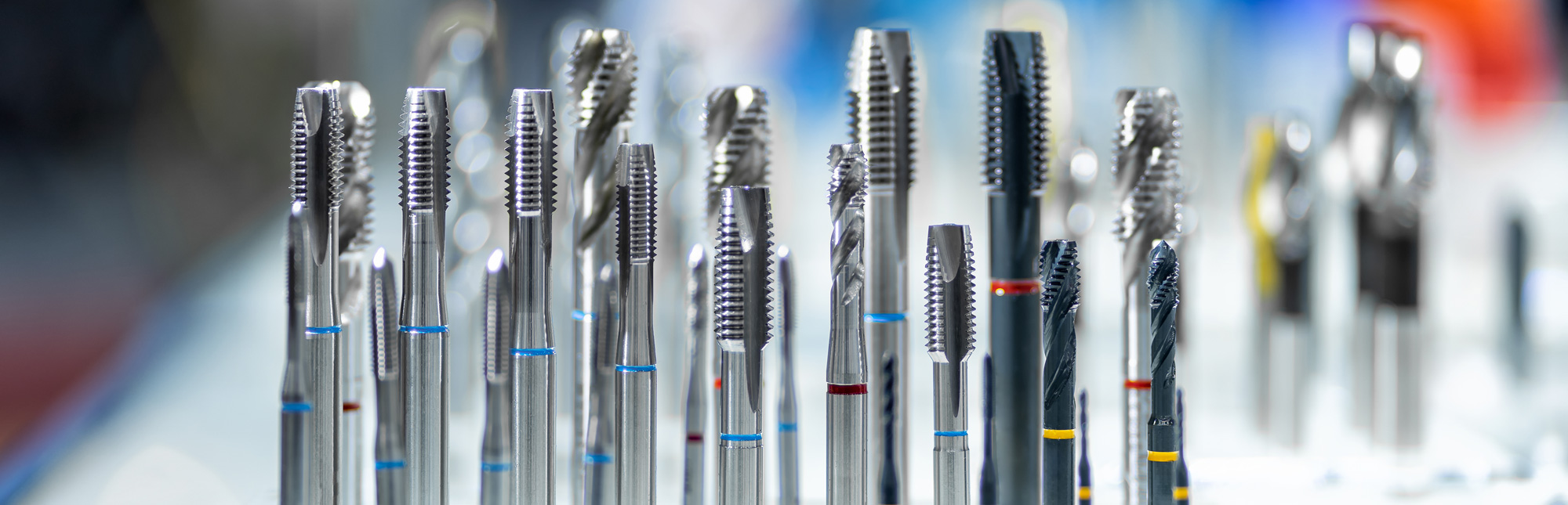 Ultrasonic cleaning systems for tools Ultrasonic cleaning systems for tools